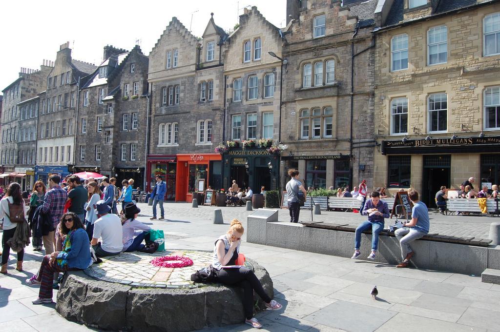 Grassmarket-Old Town Apartment Единбург Номер фото